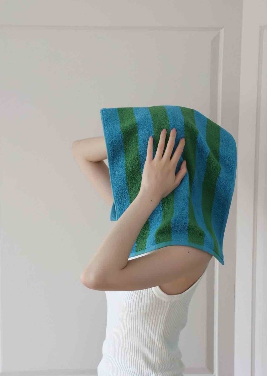 Ultra Soft Absorbent Retro Stripe Bath Towel - 100% Organic Premium